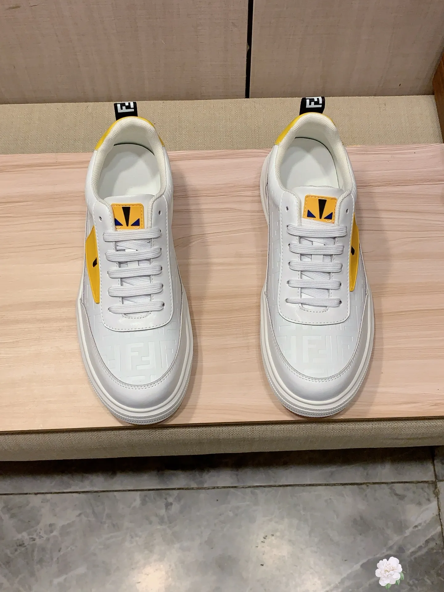 Men's men's shoes💰420💰💰🎩🎩[Lightning][Lightning] "FENDI*" latest • popular casual shoes, top brand [seduce] luxury ~ purchasing agency, top ~ quality. [Strong] The upper is made of imported breathable cowhide with fabric material ➕ Breathable sheepskin feet (•) and fine workmanship. The original stylish and stylish soft rubber wear-resistant and non-slip outsole is light and comfortable on the feet. The real thing looks better when photographed in person. 111: code: 38-44, 3️⃣ colors selected